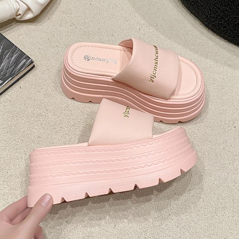 Fashion 8CM Casual Wedge Slippers Women New Summer Non Slip Platform Sandals Woman Open Toe Comfortable Female Chunky Beach Slippers