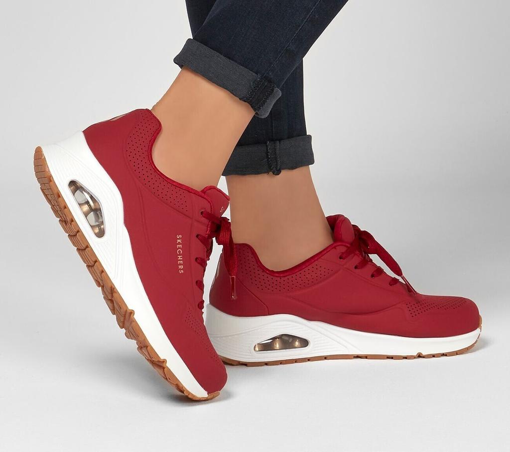 Skechers Uno - Stand On Air Женские кроссовки темно-красного цвета