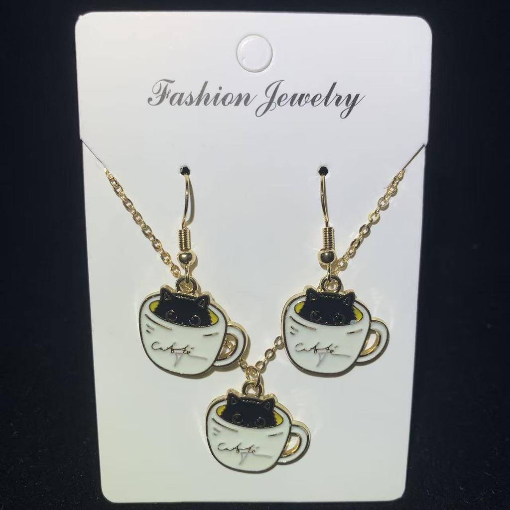 Korean version handmade small pendant teacup cat earrings, cute animal saucer cat alloy accessories stud earrings E8191