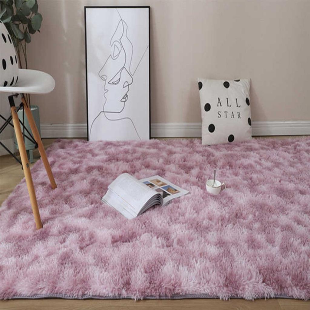 Skid Proof and Easy To Maintain Carpet for Bedroom and Living Room