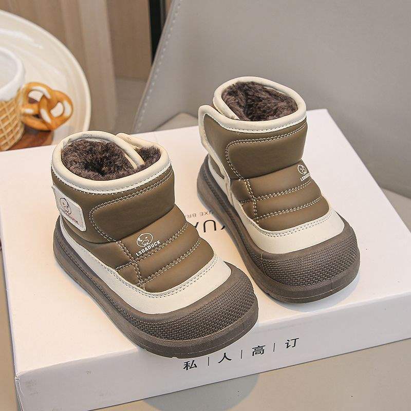 

Fleece thickened warm princess style girls boots winter warm snow boots new boys shoes flat casual 21 yards inner length 13.5cm