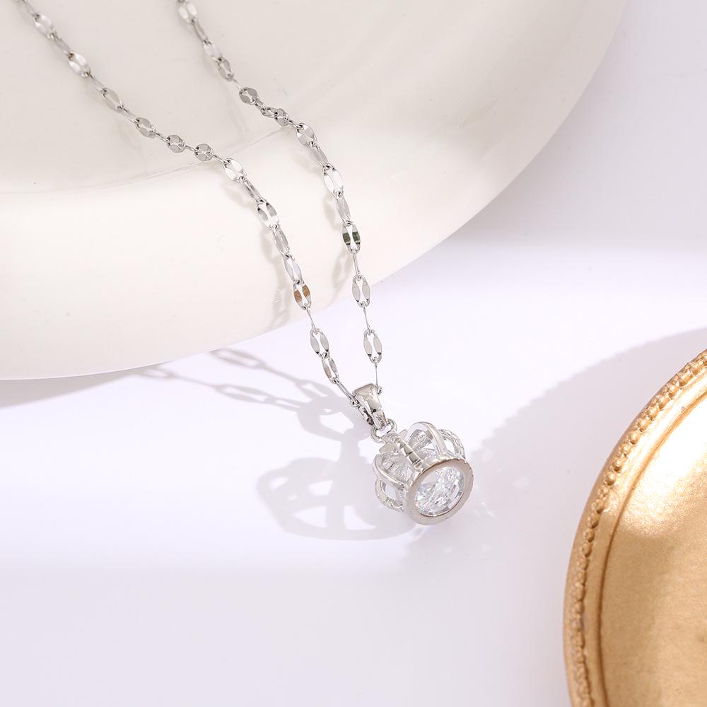 Hochwertige Damen Halskette aus Titanstahl mit vierblättrigem Kleeblatt - Nicht verblassend, vielseitige Schlüsselbeinkette