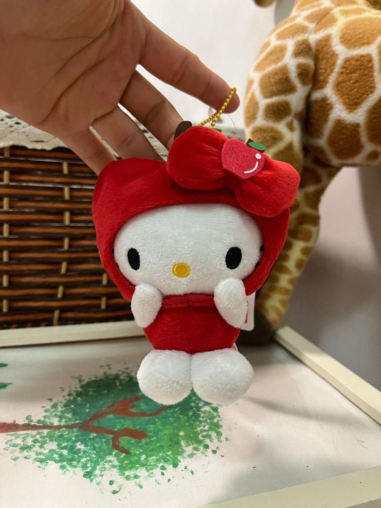 Short Pile Plush Hello Kitty Keyring With Cute Animations For Teenagers And Gift Buyers