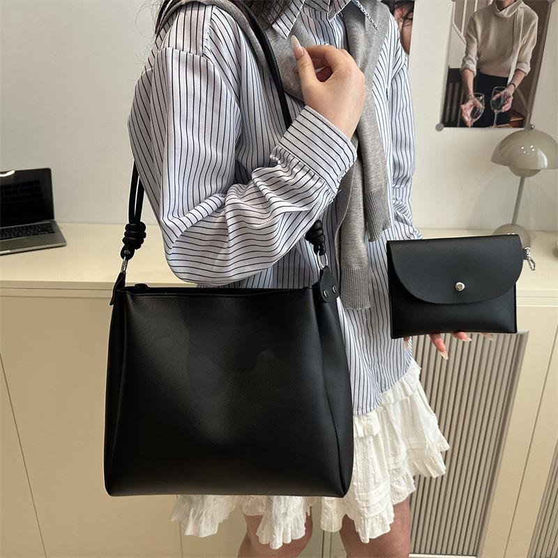 Large Capacity Shoulder Bags for Women Winter Designer Trend Bucket Composite Bag PU Leather Female Commute Handbags CLE