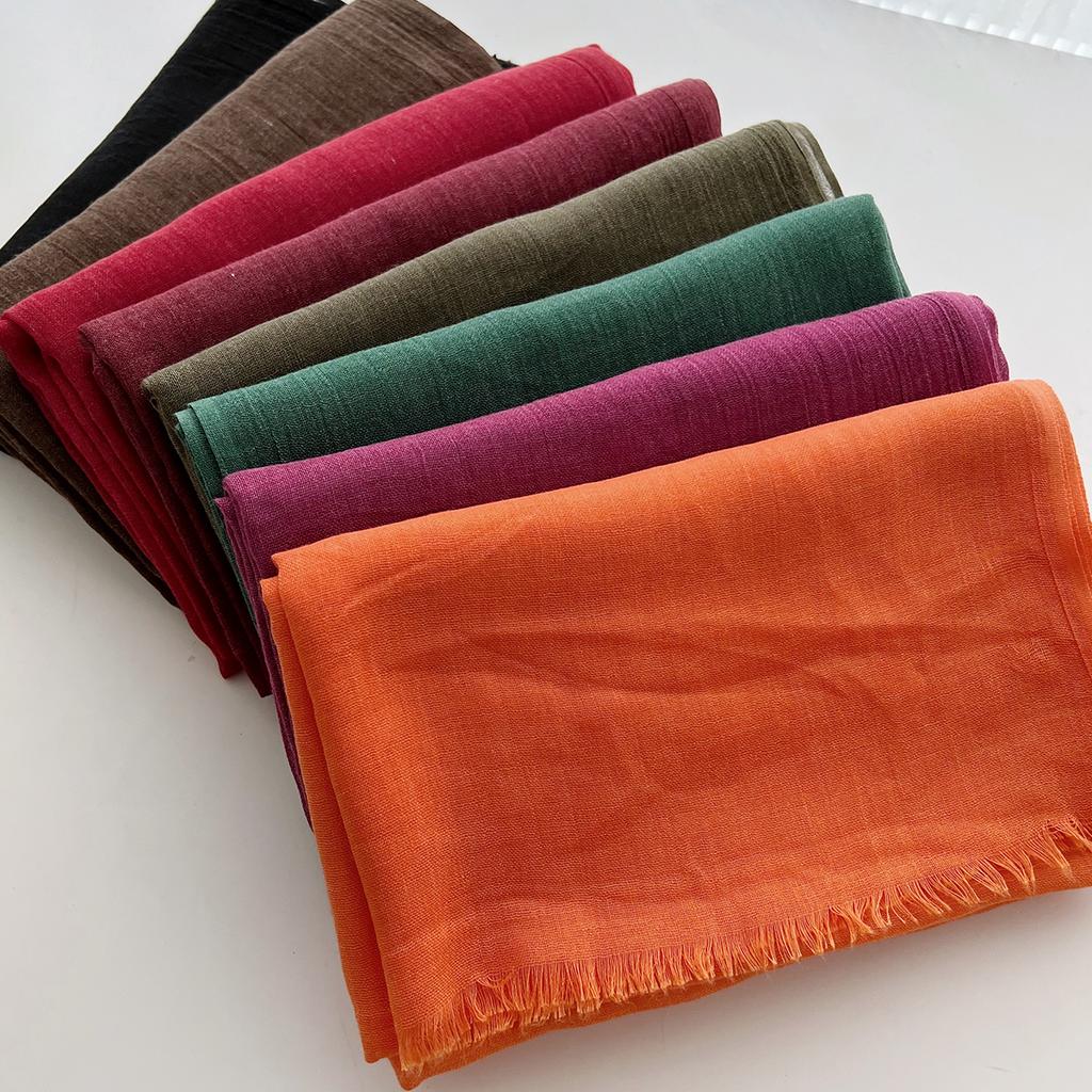 Herbst und Winter vielseitiger langer einfarbiger Baumwoll- und Leinen-Schal Damen Japanischer Retro Kälteschutz warmer Strickschal