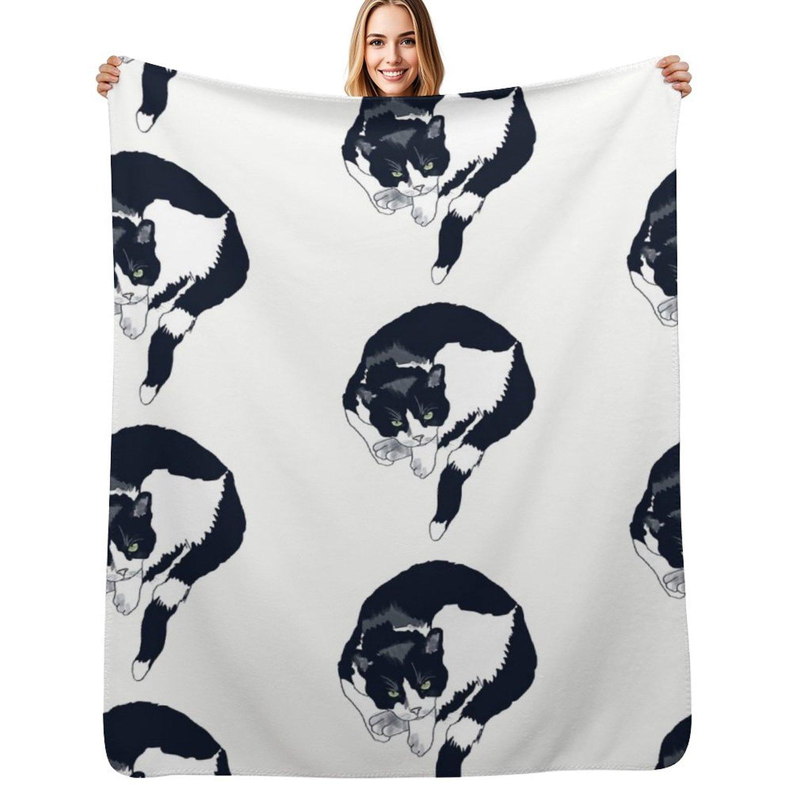 Tuxedo cat Throw Blanket Long Lasting Soft Plush Blanket for Daily Use Size: 75*100cm, Weight: 230 GSM
