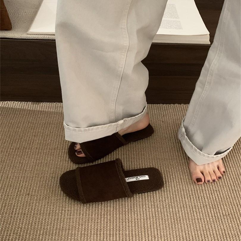 Niche Fluffy Slippers Fluffy 2025 Temperament Leopard Print Retro Fashion Lazy Soft Bottom Comfortable Home One-word Drag