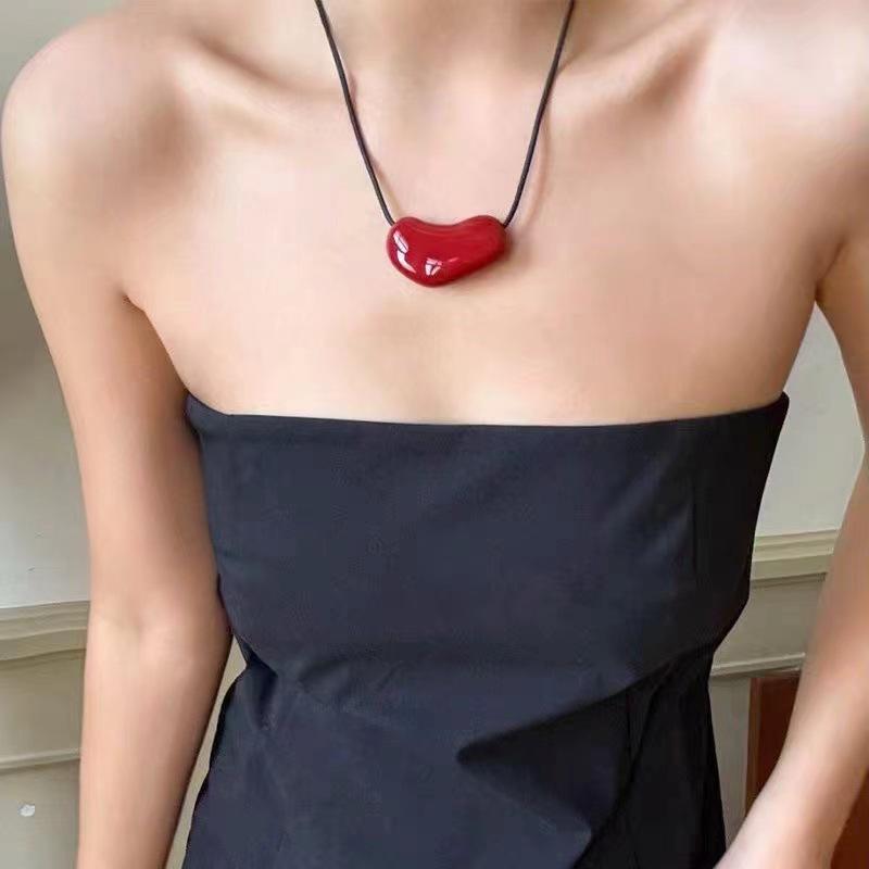 Vintage Irregular Red Enamel Heart Pendant Necklaces for Women Resin Adjustable Black Rope Sweater Chain Charm Jewelry
