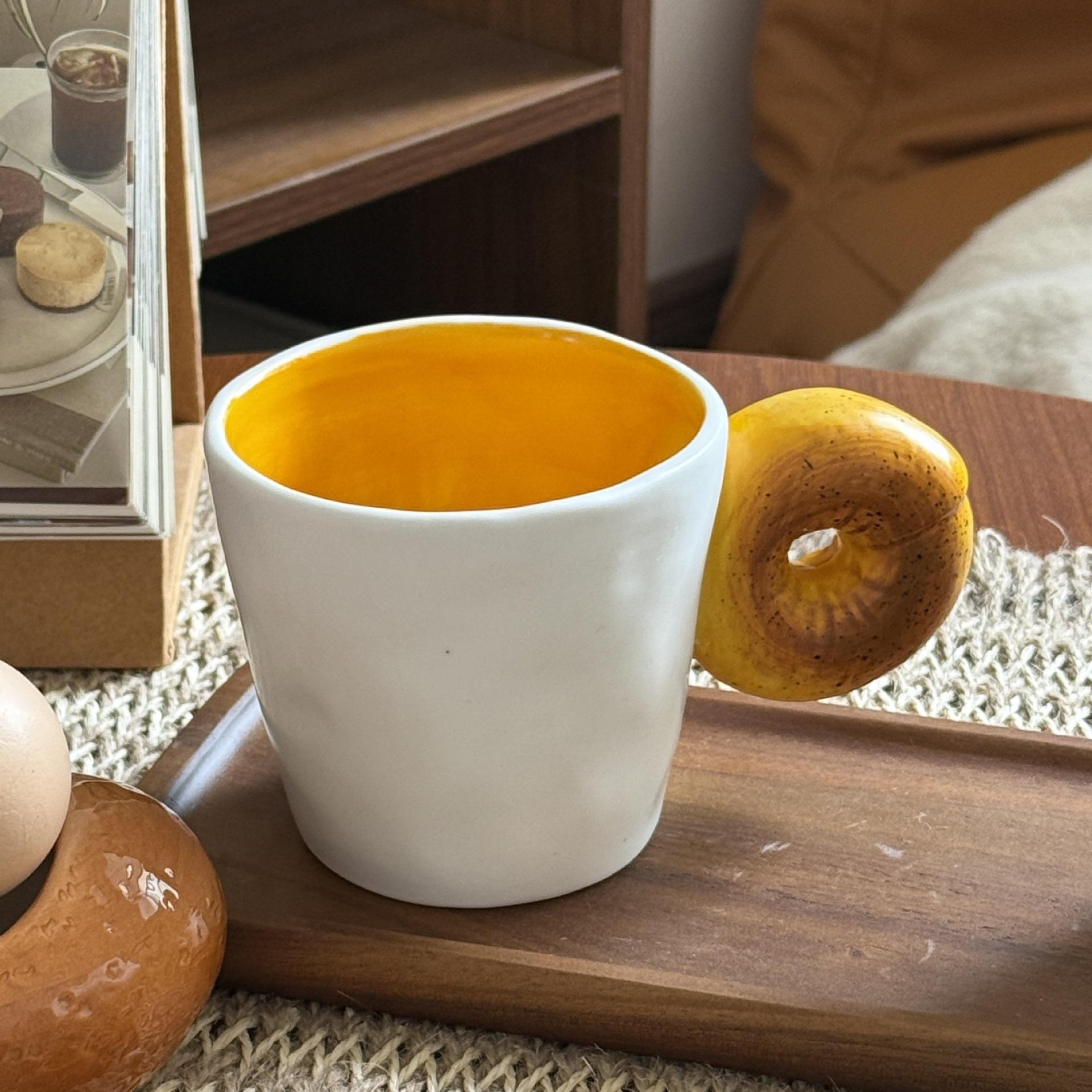 Креативные керамические кружки с мультяшными изображениями хлеба, круассанов, кружки с ручками, керамические кружки для воды, кружки для двоих, подарки на день рождения. 250ml