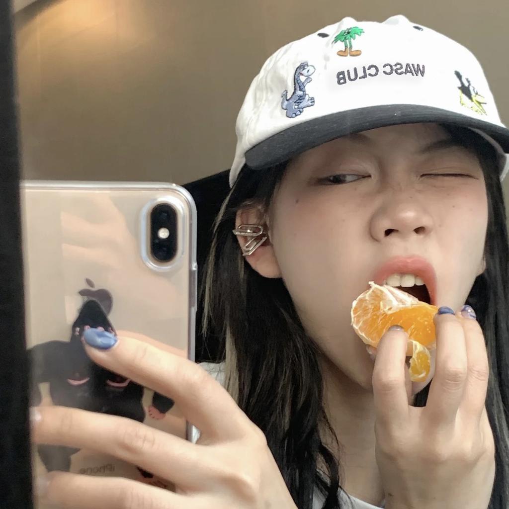 Same color blocked vintage cartoon pattern children's fun baseball cap, women's animal embroidery soft top sunshade duckbill cap