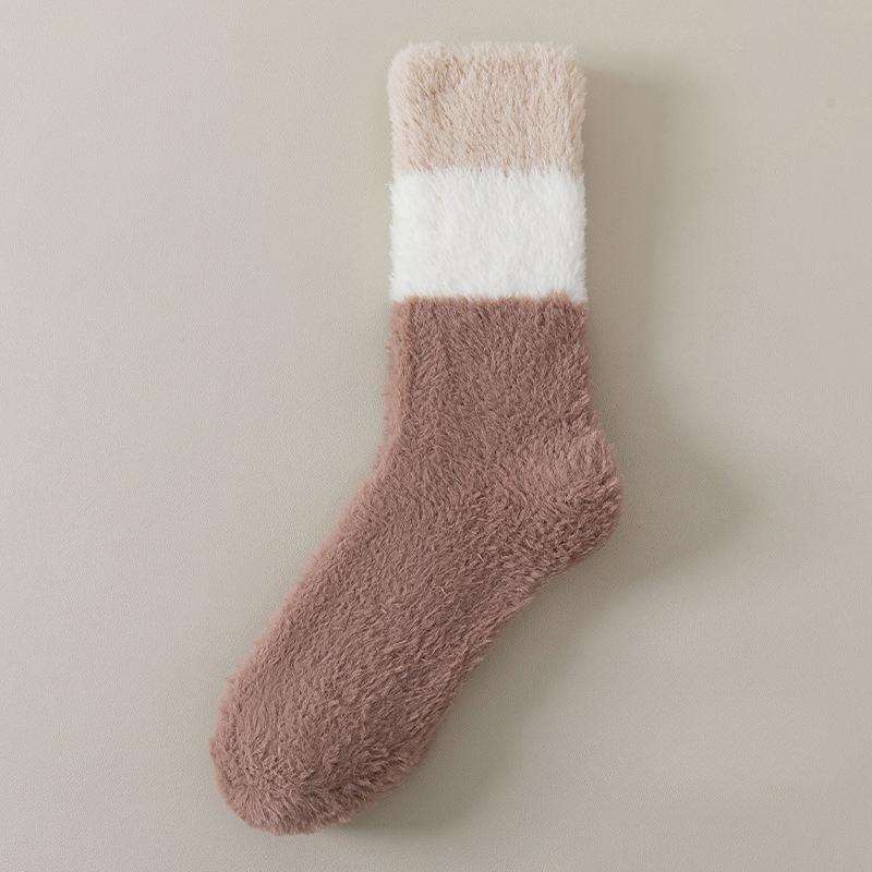 Winter and Autumn Thickened Fleece Thickened Coral Fleece Mid-calf Socks, Warm and Fashionable Couple-style Striped Multi-color Socks