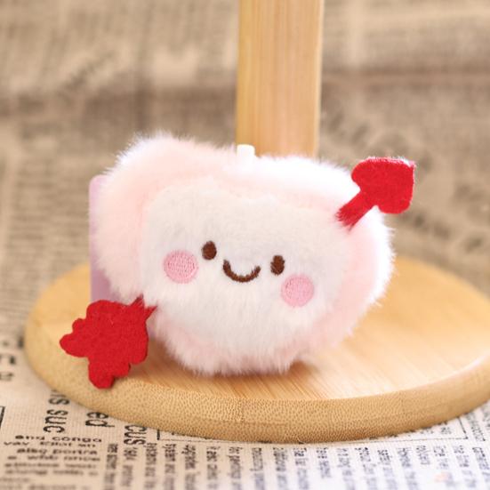 Cute Arrow Through Heart Plush Keychain, Small Love Heart Stuffed Animal Pendant, Soft Key Ring Charm for Bag Backpack Purse, Funny