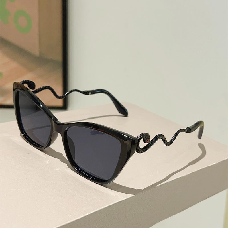 Vintage Cat Eye Sunglasses Women For Men Sun Glasses Punk Popular Luxury Brand Designer Sexy Ladies Metal Snake Shades Uv400