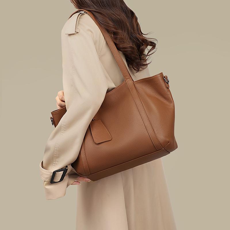 Tote bag women's new women's bag autumn and winter leather shoulder bag large capacity fashion commuter armpit bag
