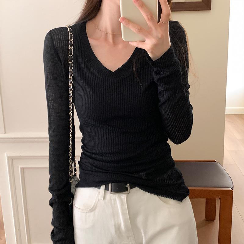Women's Slim Fit V-Neck Sheer Long-Sleeve Knit Top - 2024 Early Autumn Design