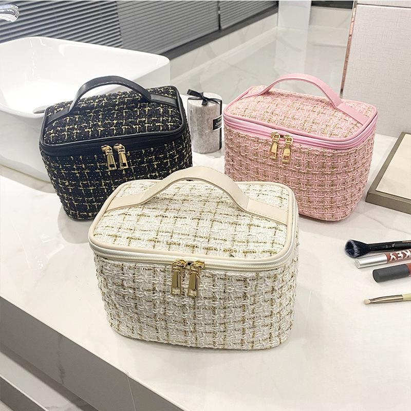 New Cosmetic Bag Portable Large Capacity Portable Travel Wash Makeup Storage Bag Female