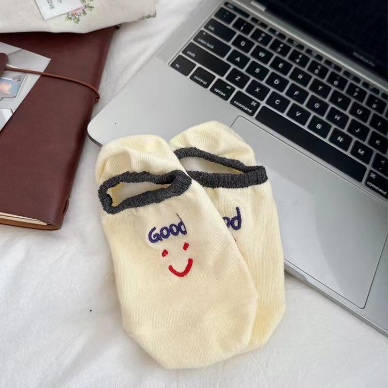 Female Summer Thin Cloth Label Embroidery Smiling Face Sweat Absorption Shallow Mouth Invisible Do Not Drop with Boat Socks