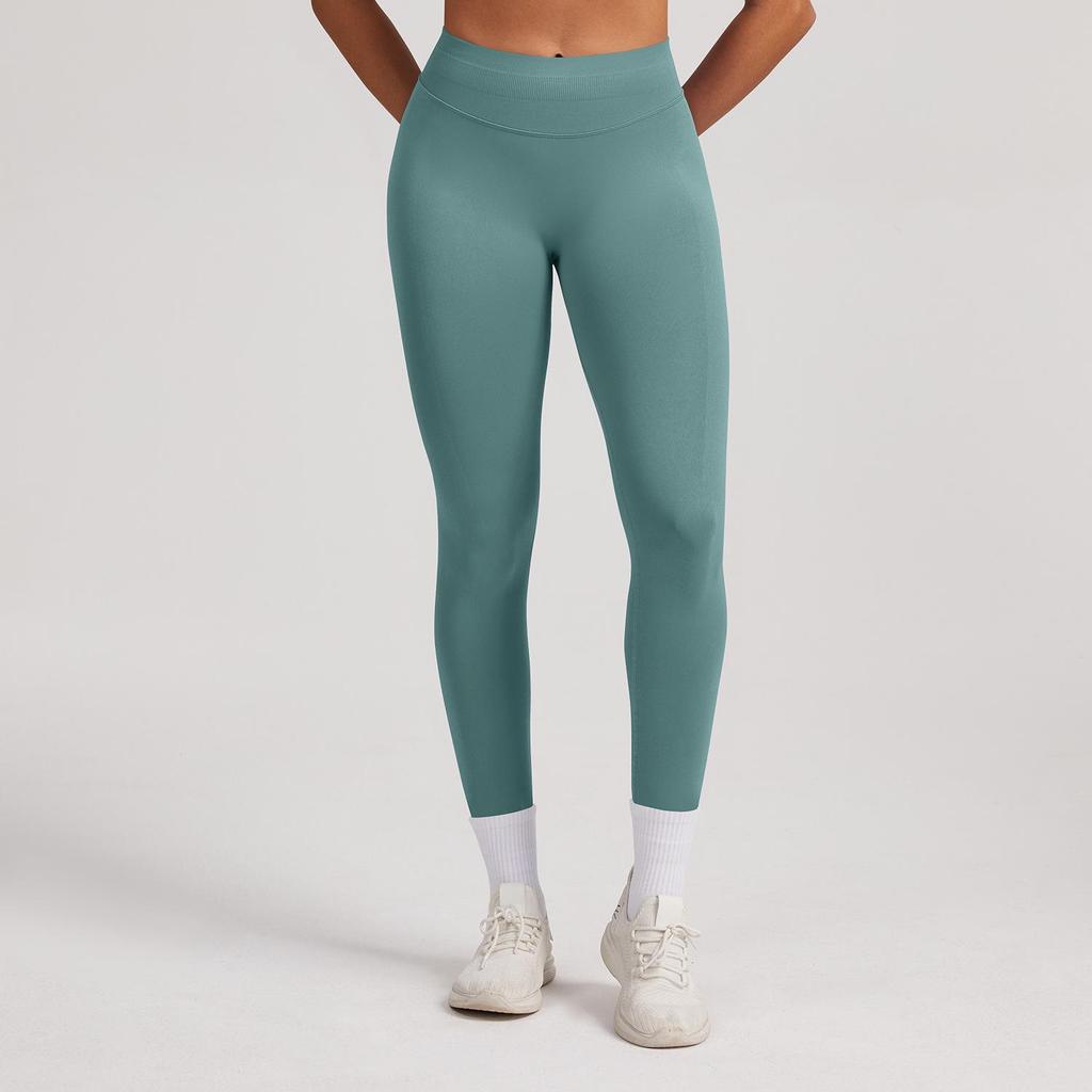 Seamless Matte Nylon Yoga & Running Pants with Hip-Enhancing Waist