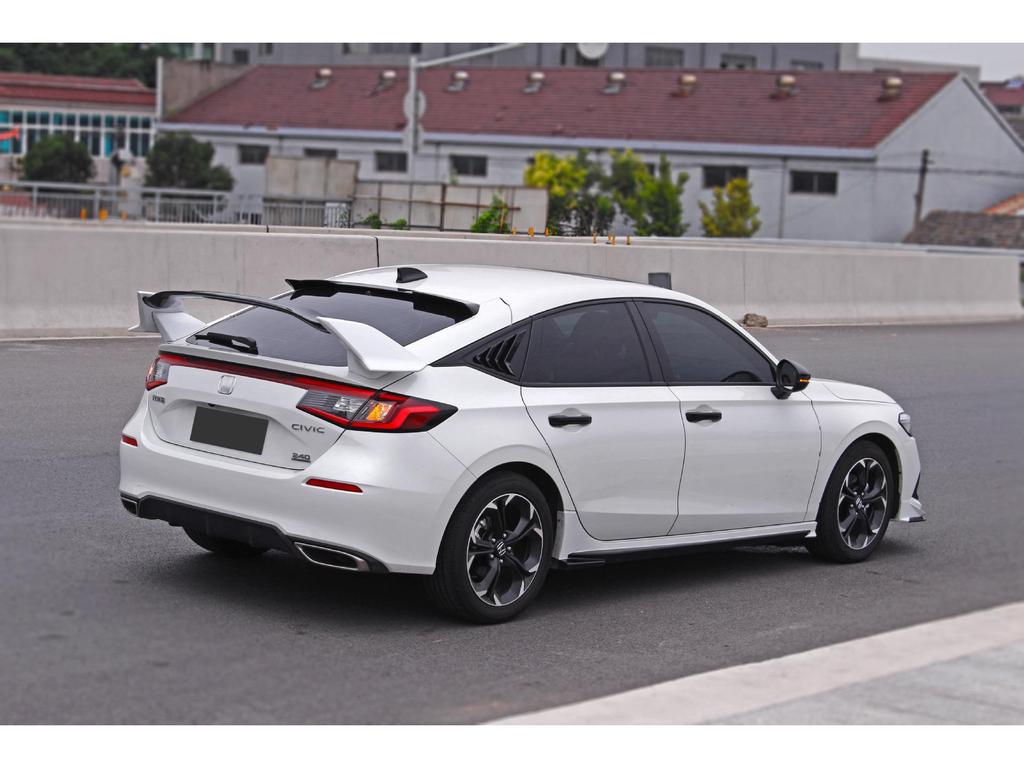 Κομψό Κιτ Τροποποίησης για Civic Hatchback 2023: Πίσω Αεροτομή TR, Εμπρός Διαχωριστής & Χείλος, Πλαϊνά Πλέγματα, Γωνιακά Προστατευτικά.