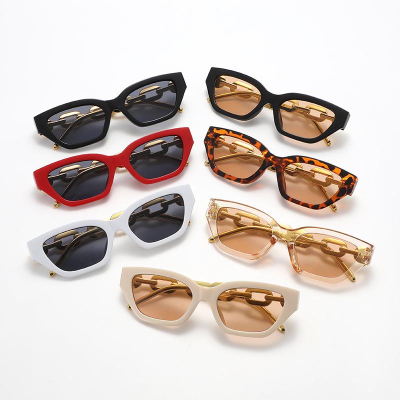 New Fashion Cat Eye Sunglasses Women Luxury Brand Designer Metal Chain Leg Black Glasses Sun Glasses for Female UV400 Eyewear