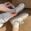 Simple casual and versatile high-end retro little white shoes women's 2025 new spring lightweight student popular sports shoes
