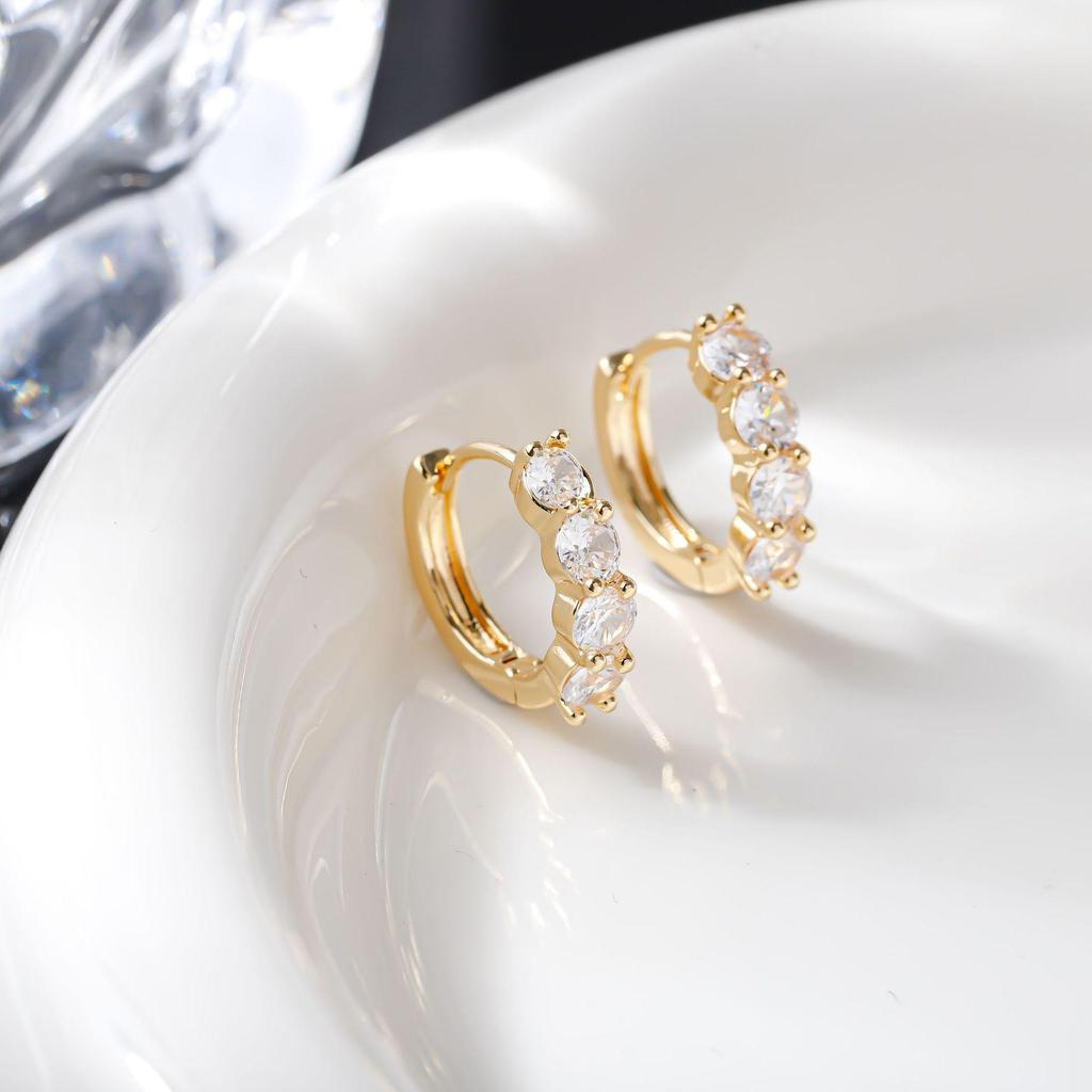 Elegant Geometric Zircon Earrings: Imitation Moissanite with Diamond Hole Design