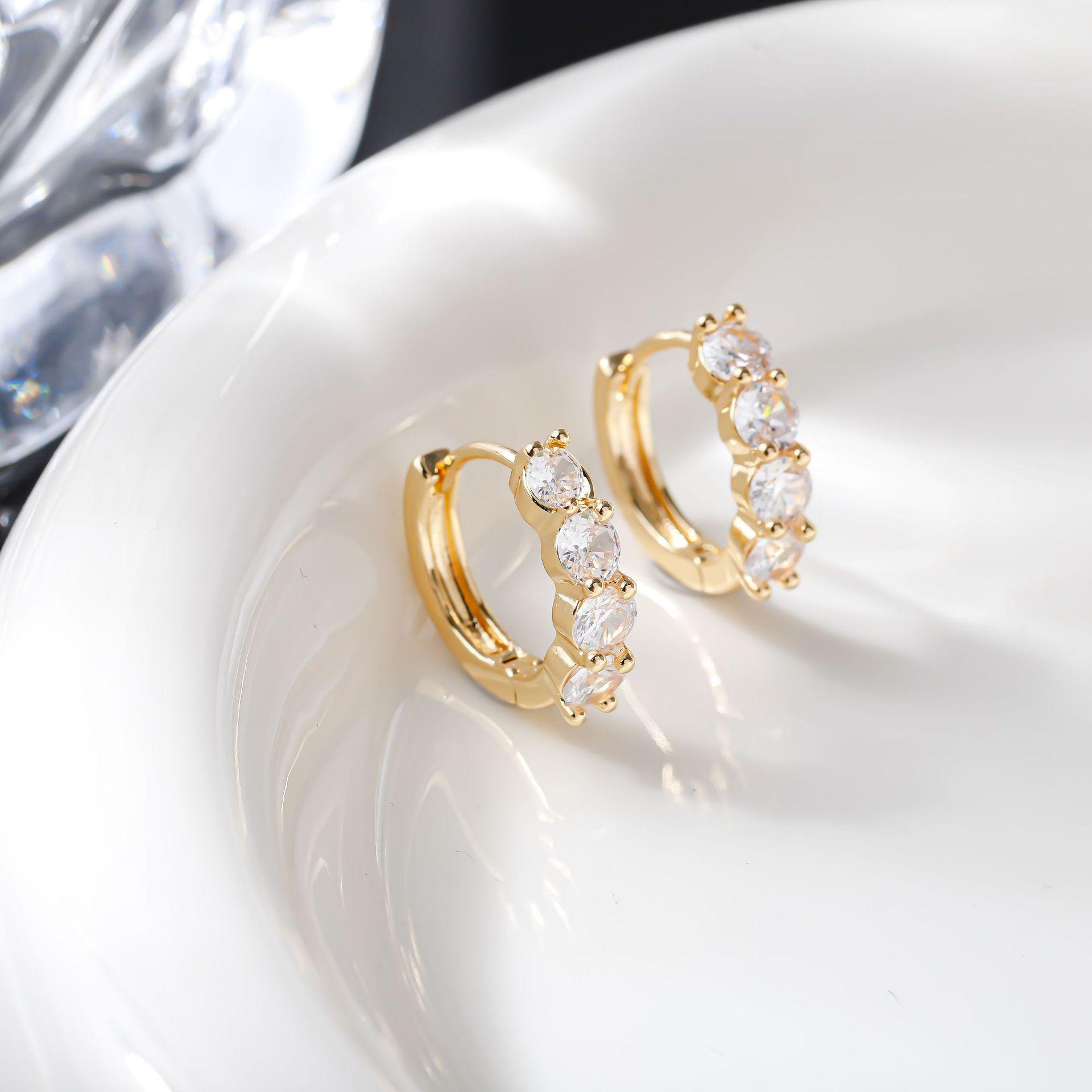 Elegant Geometric Zircon Earrings: Imitation Moissanite with Diamond Hole Design