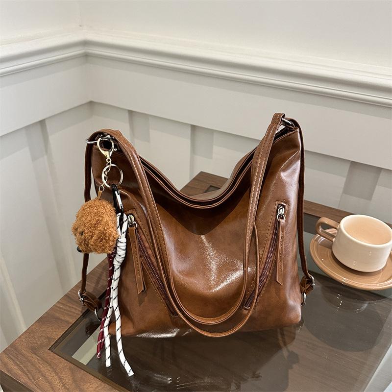 Retro Backpack Bag Women's New Fashion Bag Casual Large-capacity Bear Single Shoulder Oblique Span Bucket Bag
