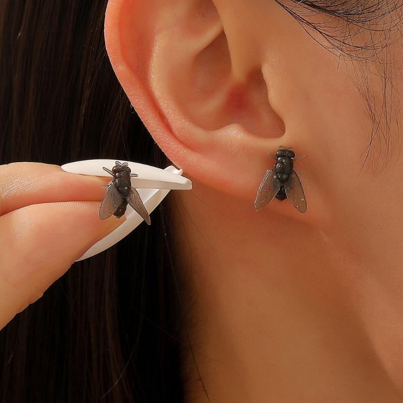1 Paar Abstrakte Kleine Fliegen-Simulations-Ohrringe aus Edelstahl für Komfortables Tragen Lustige Schmuck-Accessoires