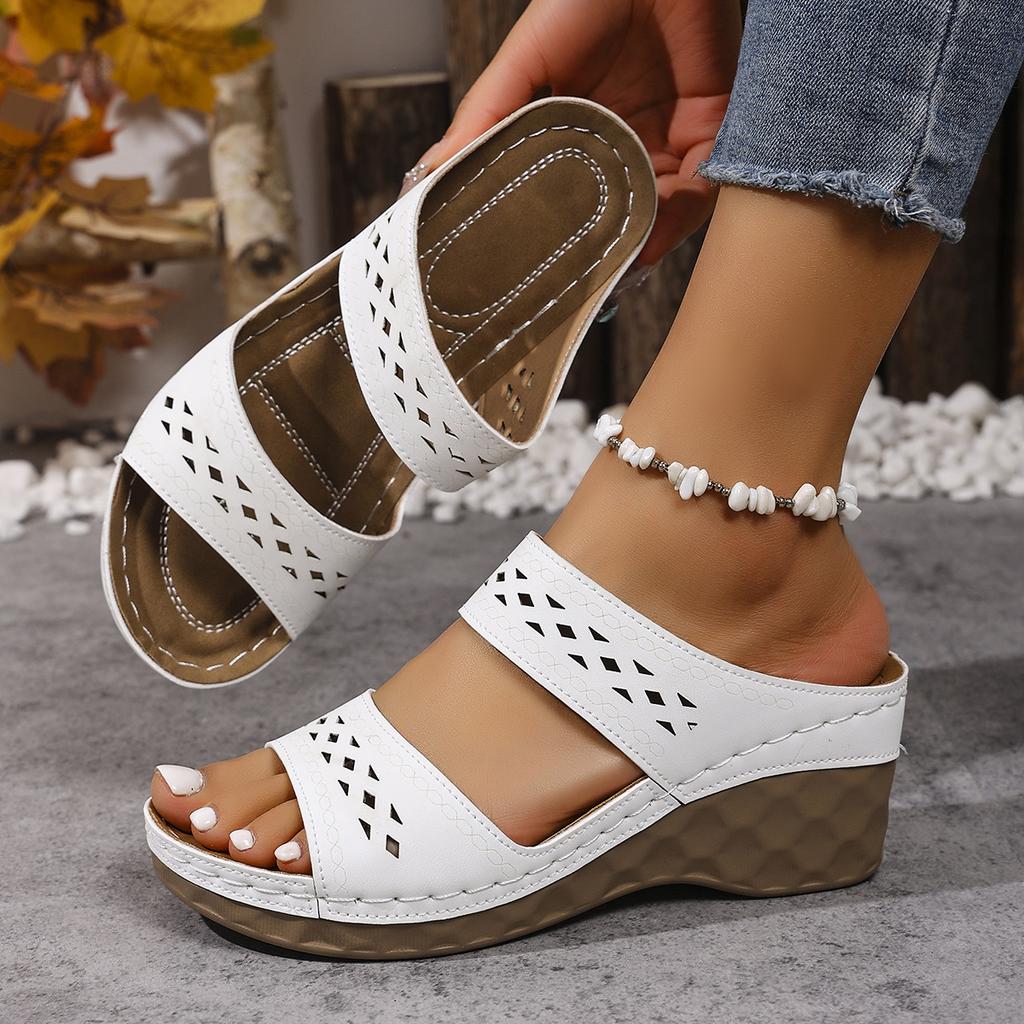 Fashion Women Slippers Comfortable Thick-soled Open-toe Slippers New Casual Wedge Sandals Lightweight Women Shoes Retro Slides Women