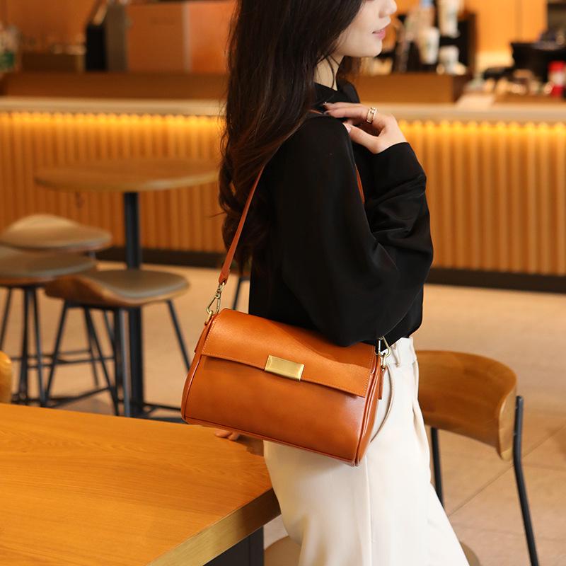 

2024 Новый стиль ретро-сумка из натуральной кожи через плечо - женская высококачественная фактурная сумка подмышкой и сумка-мессенджер