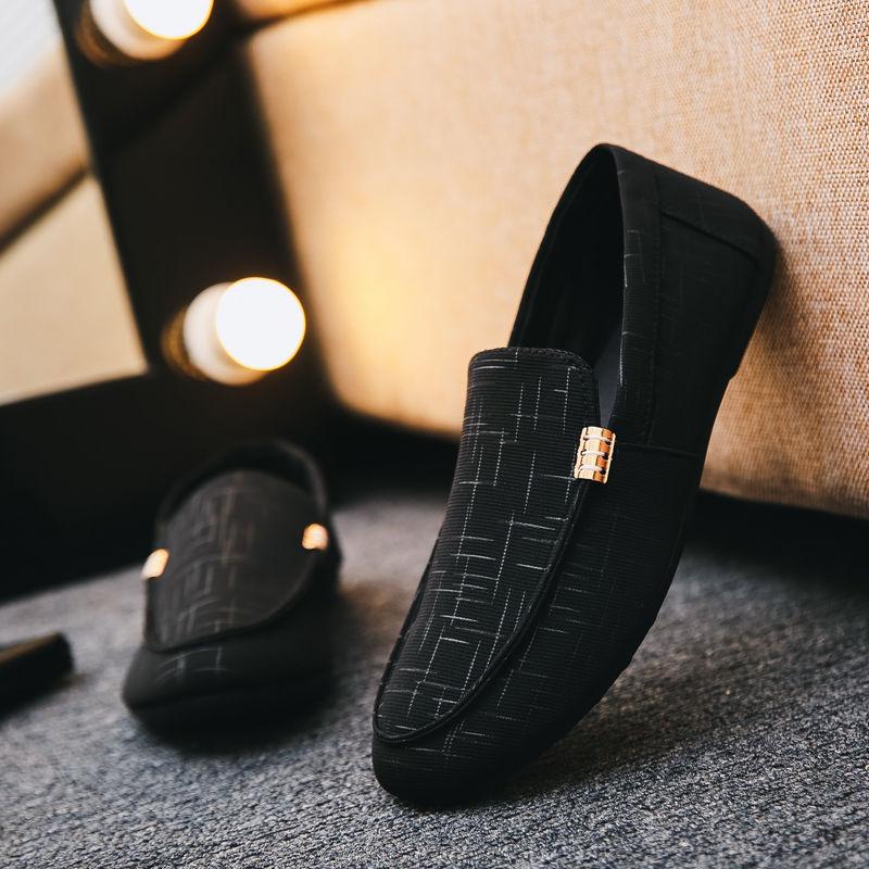 

Мужская кожаная обувь Мягкие мокасины Замшевый круглый носок Плоская мужская повседневная обувь Лоферы Натуральная коровья кожа Низкая цена в продаже Летняя ПУ 44