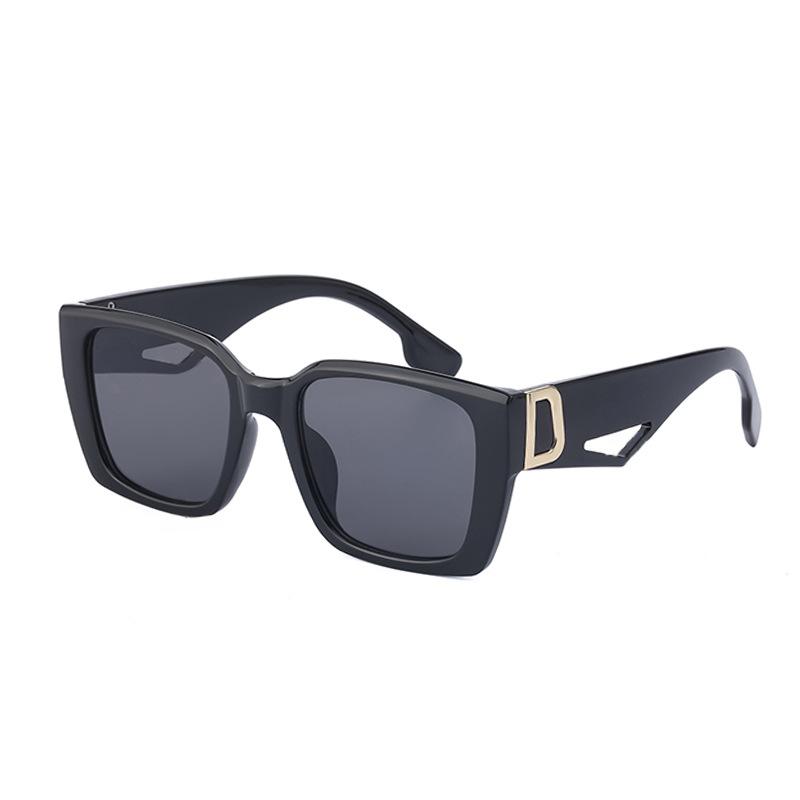 JYL TS Women's New Trendy Chain - Square Necklace-Style Sunglasses 21061