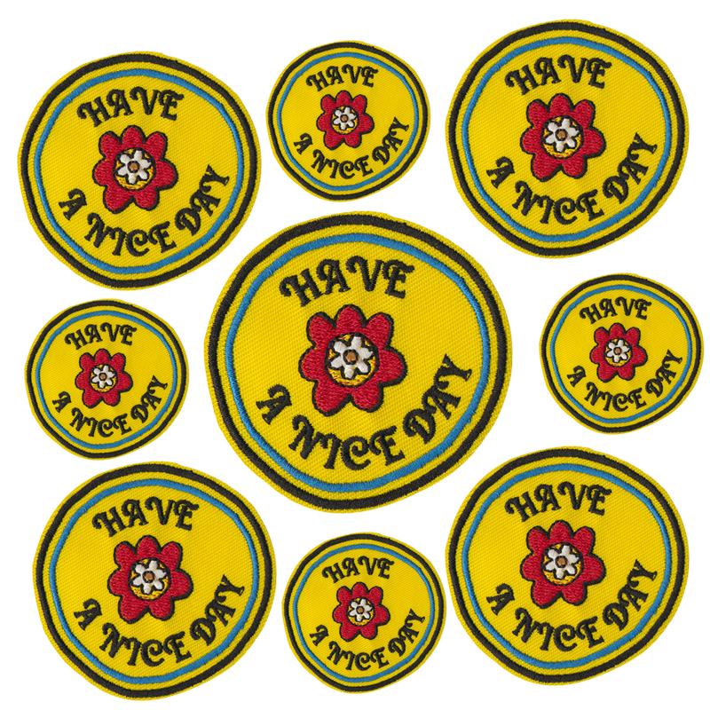 

5 шт./Лот Мультяшный Квадратный Вышитый DIY Патч с Лозунгом Have A Nice Day Пришивные Патчи для Одежды Шляп Вышитый Патч