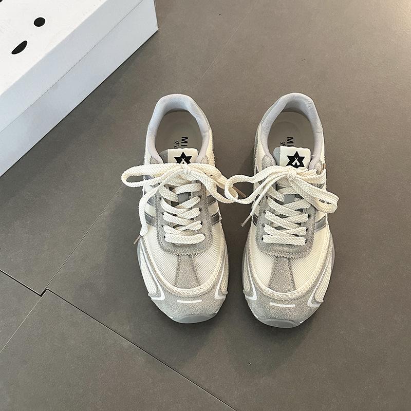 

Корейская версия модных универсальных и удобных сетчатых ретро кроссовок на тонкой подошве, женские 2025 лето, легкий спорт и досуг тре 40 бежевый