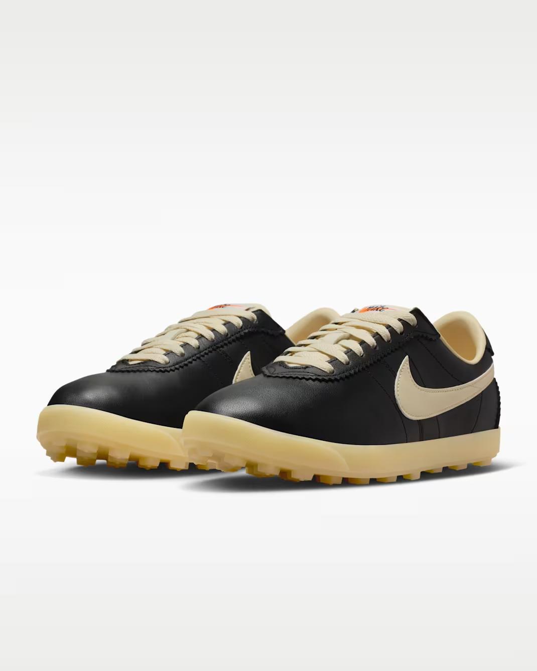 II1259-001 Nike Astro Grabber Leather Black (Women s) 10W