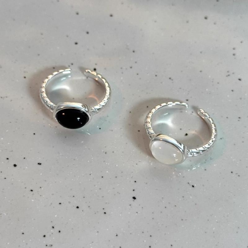 Fashionable Adjustable Copper Geometric Ring For Women In Striking Black And White Colors