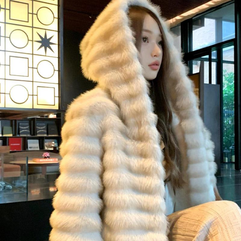 Women's Autumn and Winter High-end Fur Fashion Korean Style Fox Fur Hooded Fur Coat