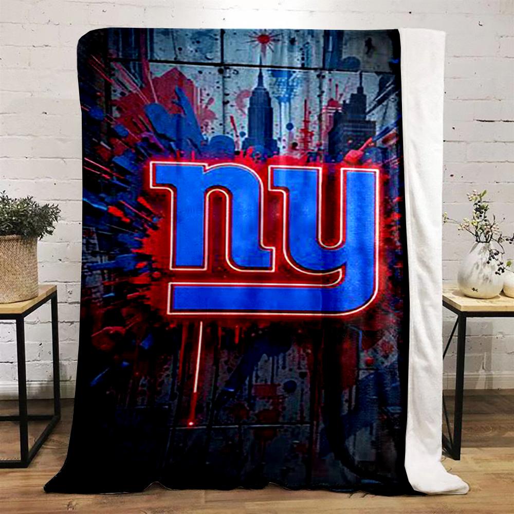 NY Giants Logo with Urban Art Style Flannel Blanket for Bedroom, Living Room, Sofa, and Nap Sofas