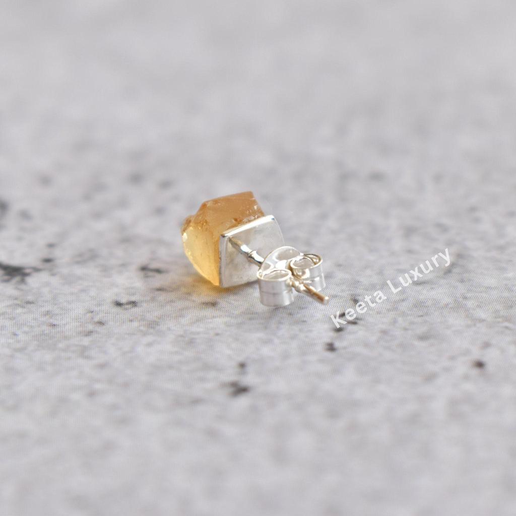 raw citrine quartz studs , raw gemstone healing crystal studs earrings, bridesmaid gifts , crystal earrings , raw healing crystal jewelry