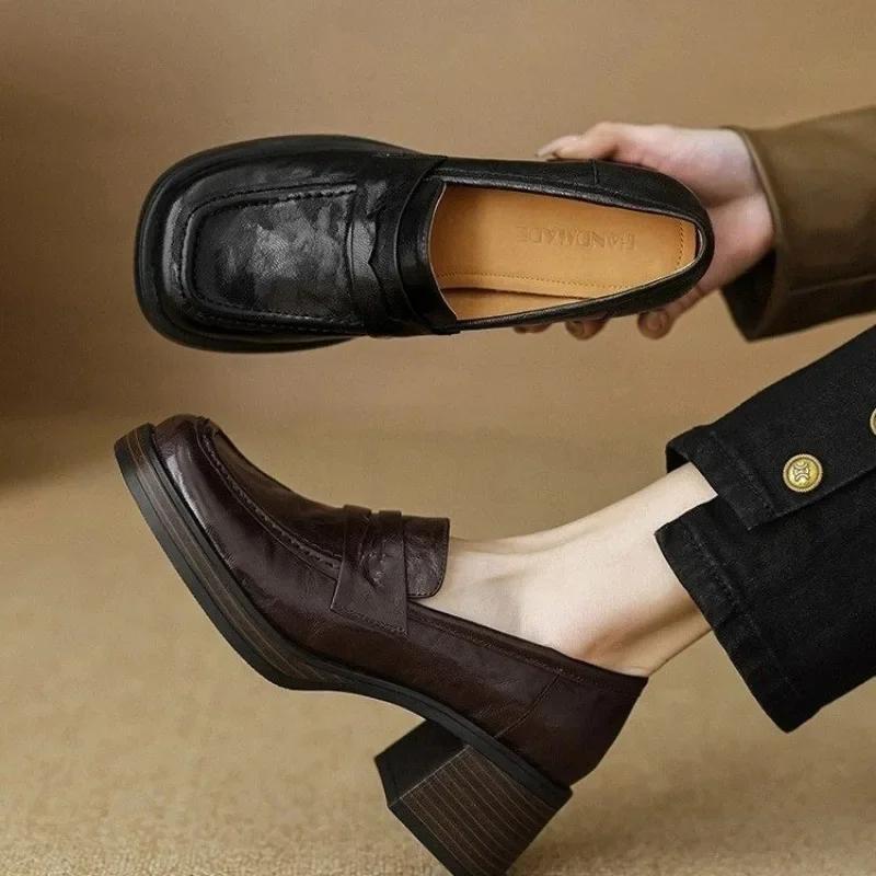 Scarpe da Donna Moda Scarpe a Tacco Alto Quadrate Spesse da Donna con 6 Cm Scarpa Singola Mocassini Vintage in Pelle di Pecora Scarpe Piccole con Tacco Alto