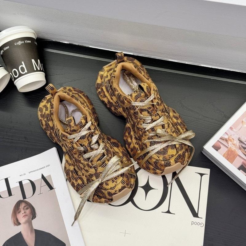 

Жіноче повсякденне взуття Daddy Shoes з вогняним стразами та повним діамантовим ремінцем, червоне взуття Daddy Shoes, нішевий дизайн, красиве жіноче взуття 36 леопард друку кольору