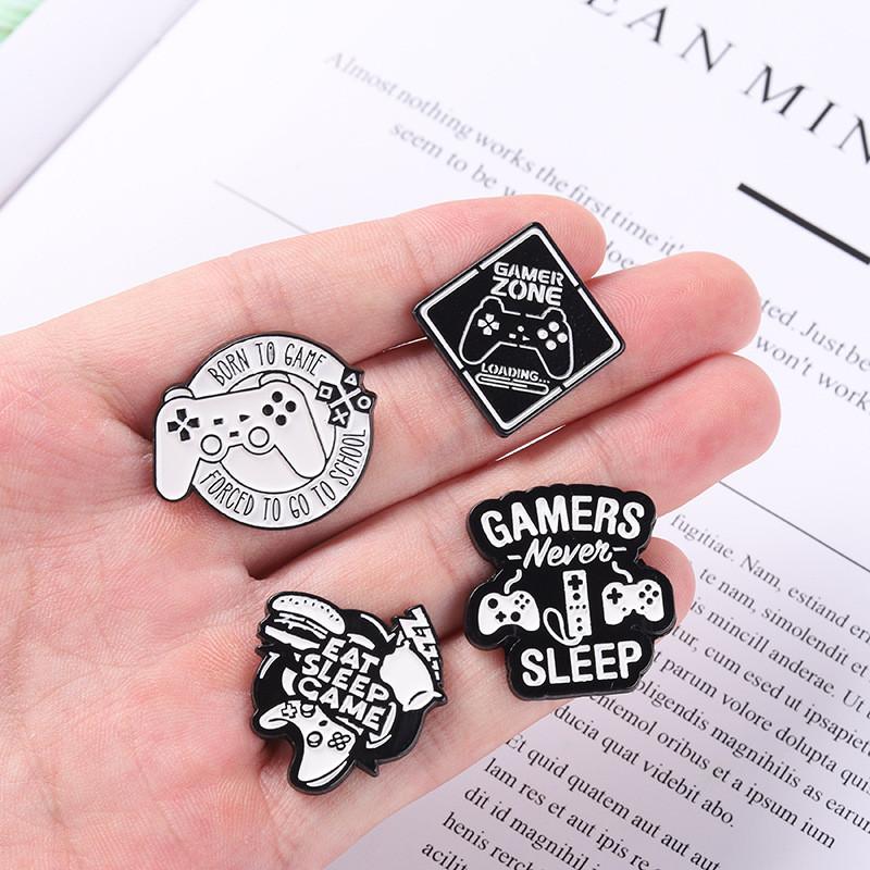 Unique Geometric Alloy Brooch Pin For Men And Women Fashion Accessory In Stylish Black And White Design