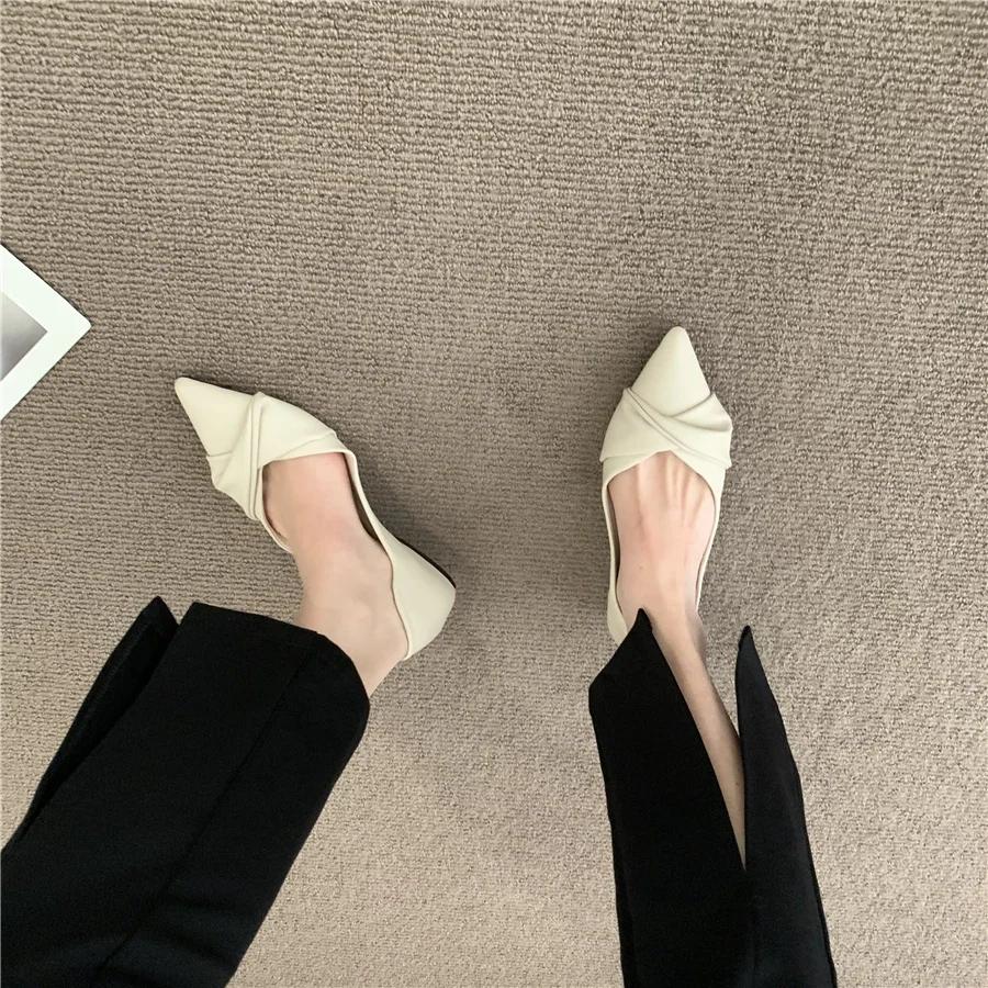 Fashion Slip-on White Pointed Toe Low Heel Elegant Woman Flats Lastest Summer 2025 Chic Point Cheap Clearance Spring 39 Shoes for Women