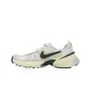 Nike V2K Run da Donna Sneakers Bianco Polvere di Fotoni Tinta Platino FD0736-101