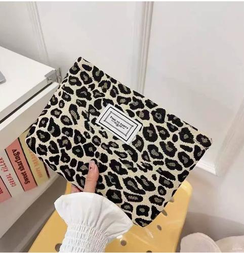 Korean ins polka dot love lipstick bag, high-value girl, hand-held makeup bag, large-capacity liner storage bag