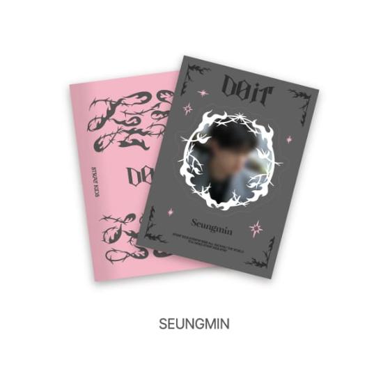 Forhåndsbestill Stray Kids DO IT POP-UP Store MD Mini Klistremerkebok