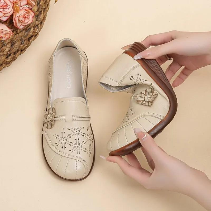 Fashion 2024 Flowers Hollow Moccasins Mother Ladies Designer Ballet Flats Summer Woman Leather Loafers Retro Style Women's Shoes