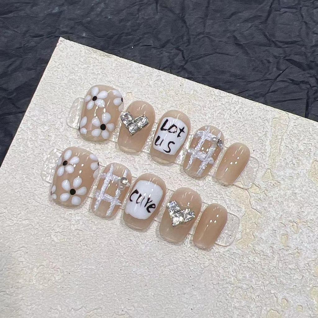 Wearing Nail Handmade Manicure Finished Product Fake Nail Patch White Gypsum Hand-painted Small Flower Burst Love Diamond