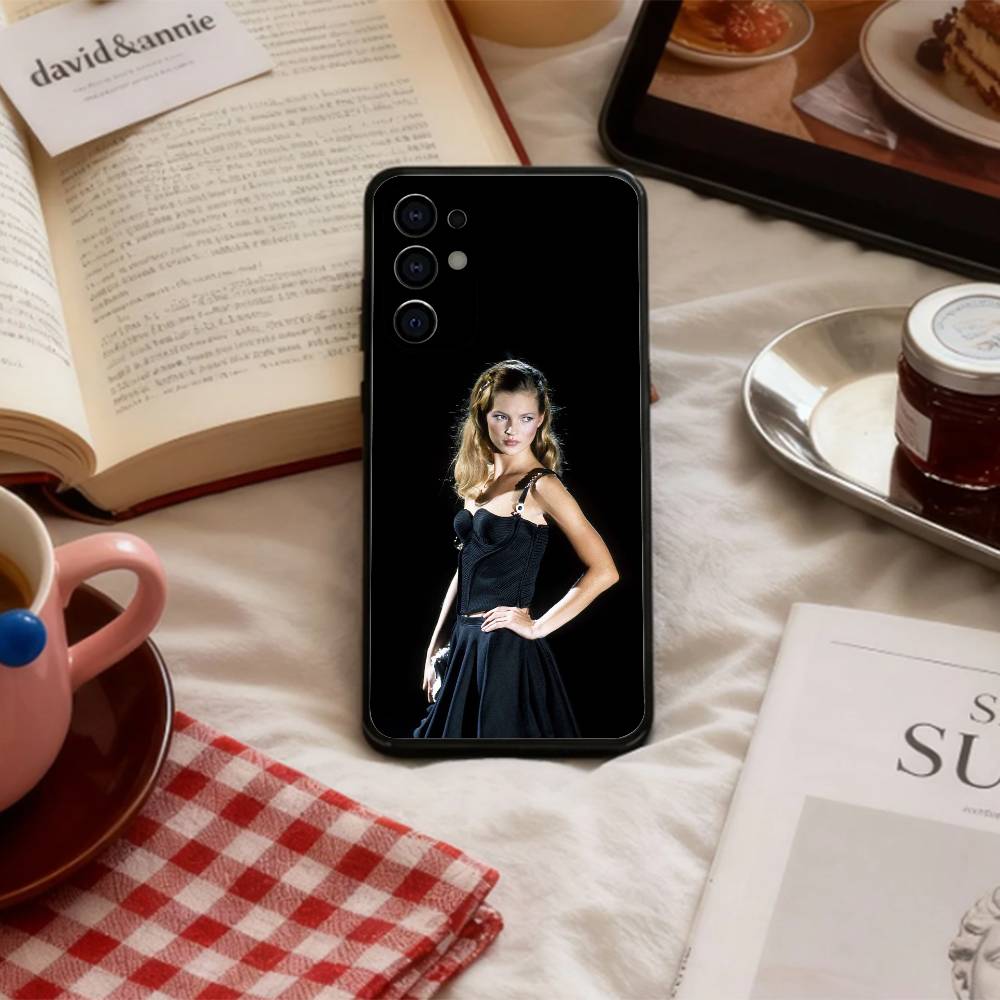 90s Brit Retro K-Kate M-Moss Phone Case For Samsung S 25,24,23,22,30,21,10,9,Ultra,Plus,Lite,FE,4,5 G Soft Black Case